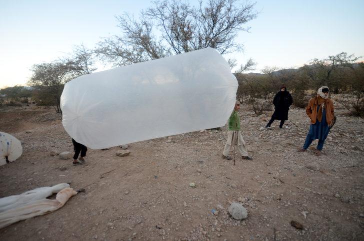 Poşet poşet doğal gaz! 'Yüzde 80 daha ucuz' Doğal gazı tarladan eve böyle taşıyorlar... 'Bir poşet doğal gaz alabilir miyim?' G1