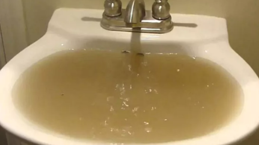 Tesisat&ccedil;ıların herkesten sakladığı lavabo a&ccedil;ma y&ouml;ntemi! Tıkanmış lavaboları anında a&ccedil;ar
