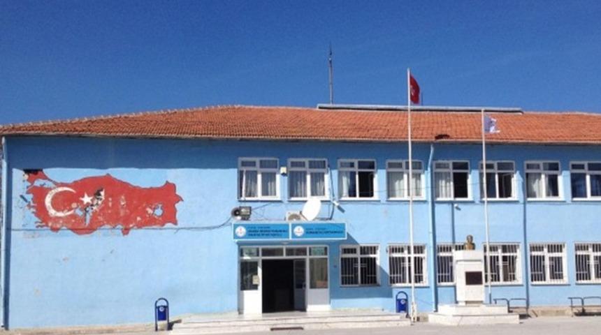 İmam Hatip Ortaokulu kantininde taciz rezaleti!