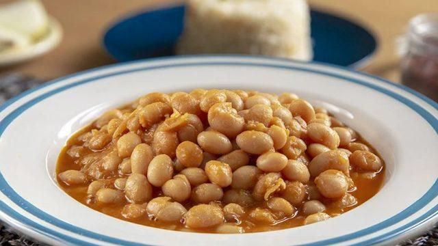 Kuru fasulye yaparken bu hatadan uzak durun! Tadını ve sağlığımızı mahvediyor