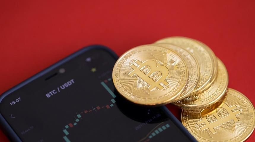 381 gün sonra gelen kırılma: Bitcoin için yeniden 100 bin dolar sesleri yükseldi