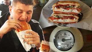 Kiloyla tost satıyor, görenleri şaşırtıyor! Bir kilosu bakın ne kadar