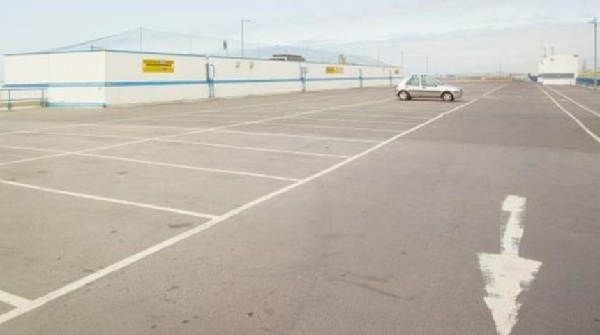 Almanya'da 'yok artık' dedirten olay! Nereye park ettiğini unuttuğu arabasını 20 yıl sonra buldu