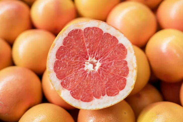 Sağlıklı sanıyoruz ama dişleri teker teker döküyorlar! Diş çürümesine neden olan yiyecekler G1