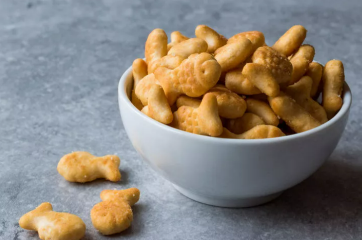 Sağlıklı sanıyoruz ama dişleri teker teker döküyorlar! Diş çürümesine neden olan yiyecekler G3