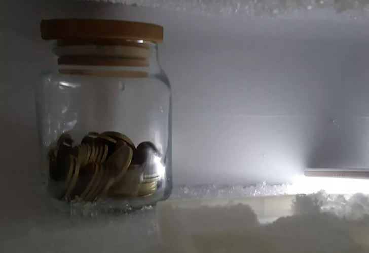 Buzdolabına konulan bozuk para hayat kurtarıyor! Bu yöntemi hemen uygulayın