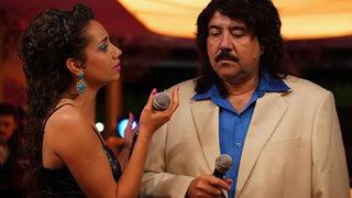 Bursa Bülbülü şarkılarıyla da dikkat çekti! O şarkıların sözlerini Ata Demirer yazmış 