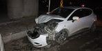 Edirne'de kamyonetle çarpışan otomobildeki 3 kişi yaralandı