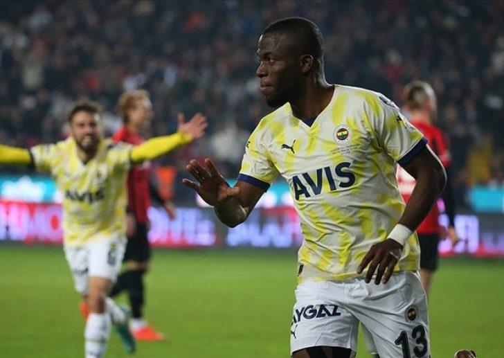 Taraftarlar çılgına o sözleri sonrası çılgına dönmüştü! Fenerbahçe Necati Ateş için hareke geçti... "Haddini aştı" G1