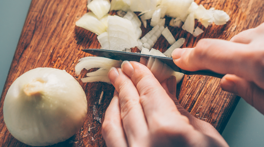 Sakın bu hatayı yapmayın! Soğanın sadece bir dilimi bile zehirliyor