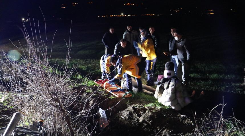 Manisa'da otomobilin motosiklete çarpması sonucu 2 kişi yaralandı