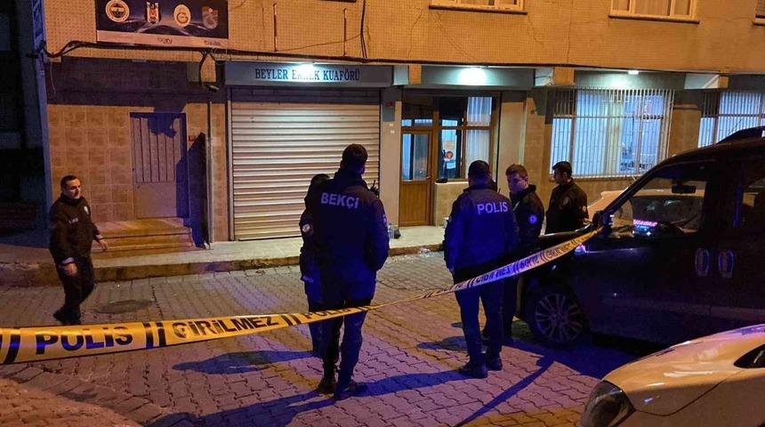 Motosikletli maskeli saldırganlardan kıraathaneye silahlı saldırı: 1’i ağır 3 yaralı