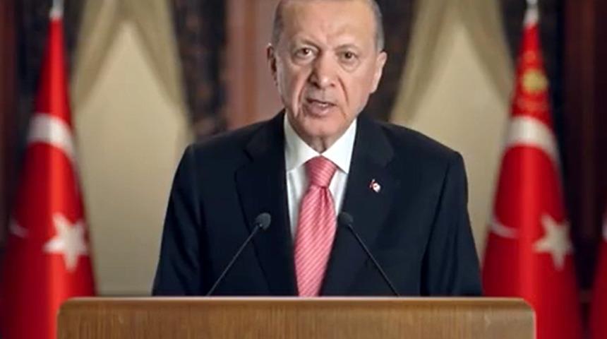 Erdoğan "İlk sırada yer aldı" diyerek a&ccedil;ıkladı! THY y&ouml;neticilerine seslendi: Yine rekorlarla tamamlayacağımızı &uuml;mit ediyorum