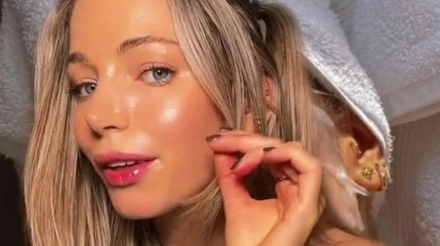 Yüzündeki kırışıklıkları botokssuz tamamen geçirdi! 10 yıl sonra çok daha gençleşti... Güzellik sırrı mutfakta saklı 