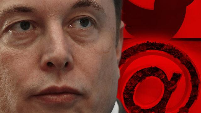 Kuş heykeli, espresso makinesi, @ sembollü saksı... Hepsini açık artırmayla satıyor!