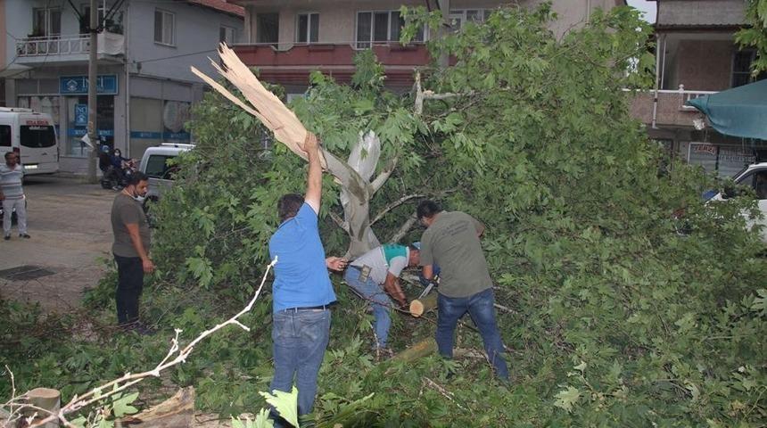Manisa’ya kuvvetli rüzgar ve fırtına uyarısı