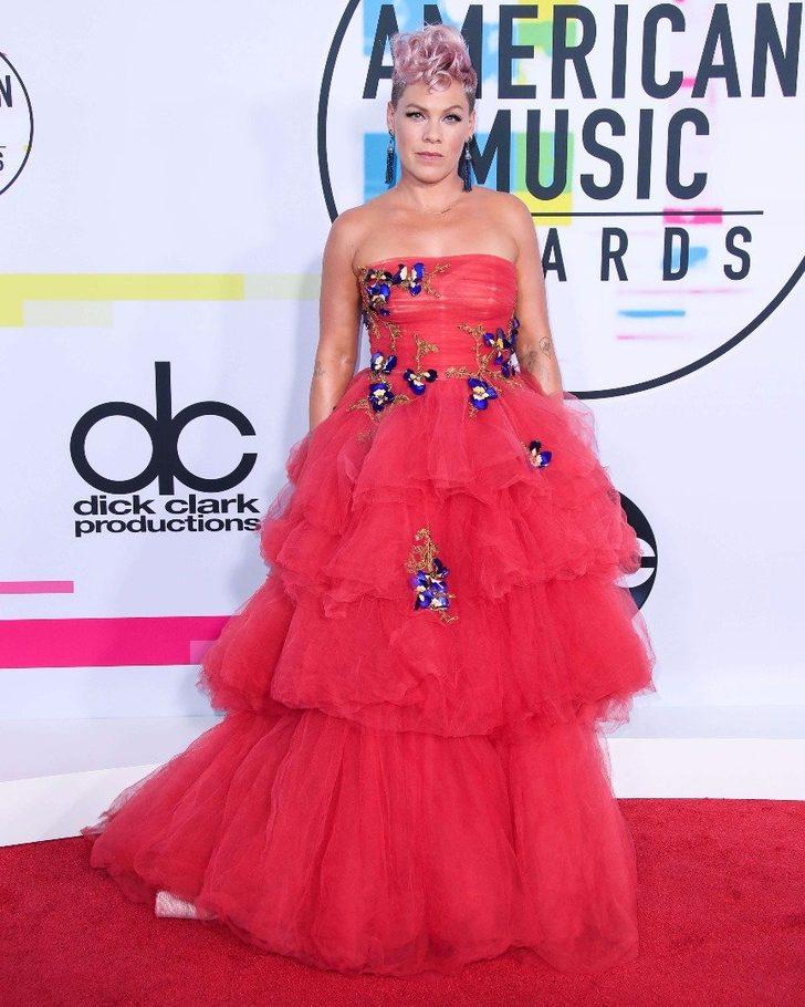 2017 Amerikan Müzik Ödülleri görkemli bir törenle sahiplerini buldu G4