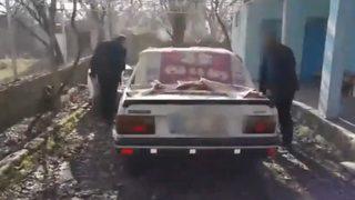 Araç hırsızları pişkinlikte sınır tanımadı! İki farklı benzin istasyonundan para ödemeden kaçtılar