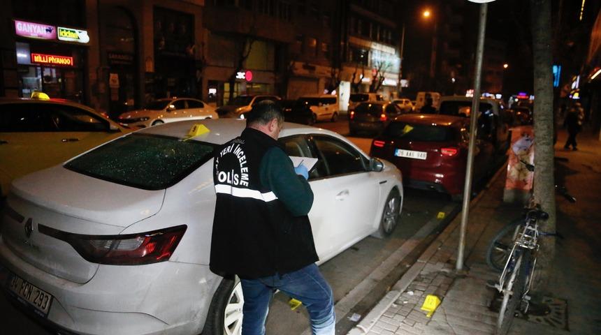 Eskişehir'de park halindeki 3 otomobile silahla ateş edildi