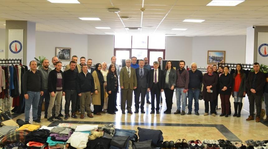 Askıda giysiler DPÜ Giysibank’a teslim edildi