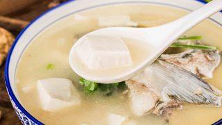 Balık çorbası nasıl yapılır? Zuhal Topal'la Yemekteyiz balık çorbası tarifi! Tam bir şifa deposu!