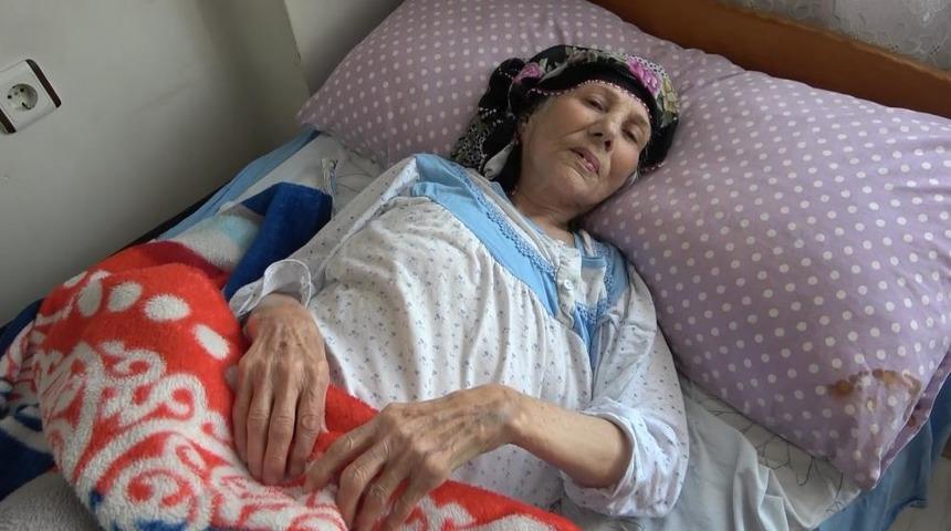 Yaşlı kadın 80 yıldır kimliksiz yaşıyor! 'Vatansız yazısı alın' dediler ama...