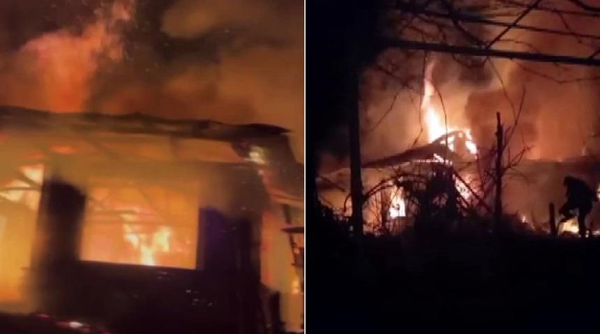 Kalorifer kazanı bomba gibi patladı! Alevler geceyi aydınlattı