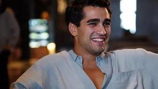 Yalı Çapkını'nın Ferit'i Mert Ramazan Demir, Şahmaran galasında! Tarzı hiç beğenilmedi