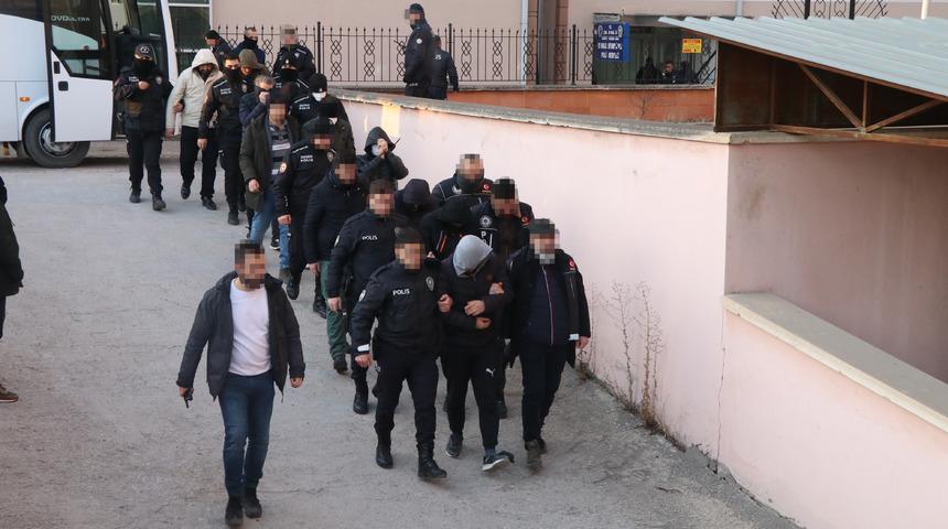 &Ccedil;ankırı'da d&uuml;zenlenen uyuşturucu operasyonunda 4 zanlı tutuklandı