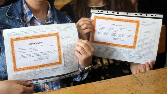 E-KARNE GÖRÜNTÜLEME EKRANI 2023: MEB e-Okul VBS karne notları nereden sorgulanır? 19 milyon öğrenci bugün karne alıyor!