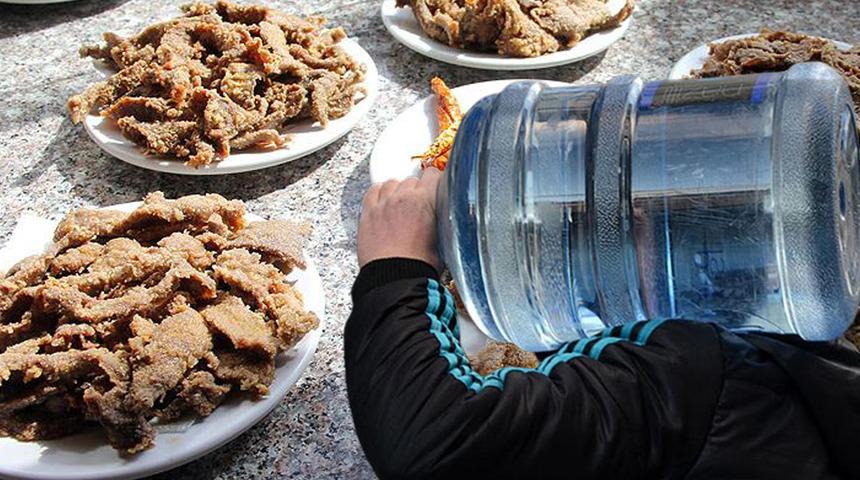 Her eve giriyor ama cep yakıyor! 'Zam yarışı yapıyorlar' Damacana suya Edirne tava ciğeri örneği... 120 TL oldu 