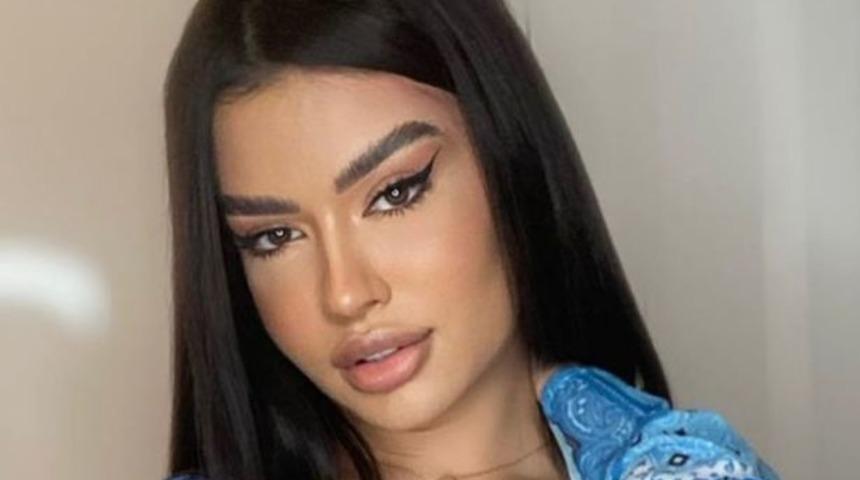 Sosyal medya fenomeni Julia Medeiros bekaret ameliyatı olduktan sonra itirafıyla olay yarattı! “Erkeklerin hepsi peşimde"