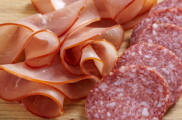 Mutfağın kapısından içeri sokmayın: Kalbinizi çürütüyor! Sağlığınız için en kötü yiyecekler G5