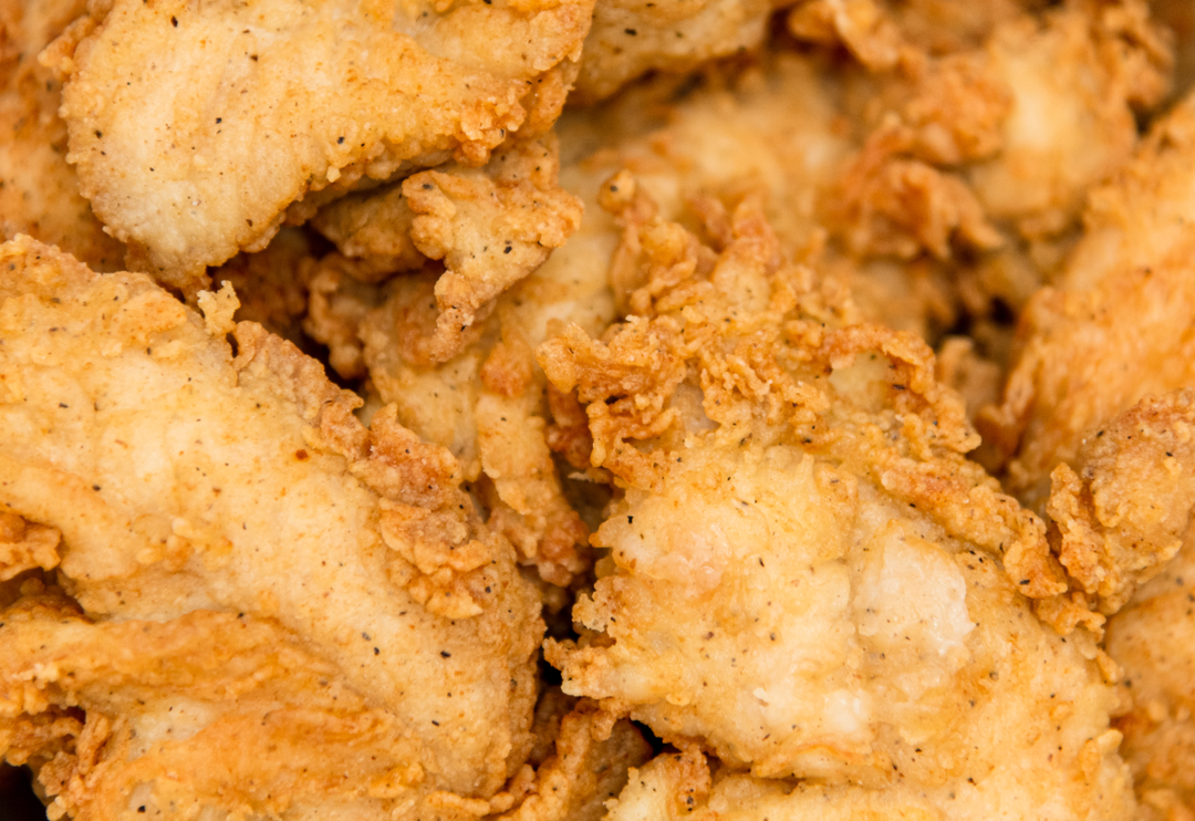 Mutfağın kapısından i&ccedil;eri sokmayın: Kalbinizi &ccedil;&uuml;r&uuml;t&uuml;yor! Sağlığınız i&ccedil;in en k&ouml;t&uuml; yiyecekler