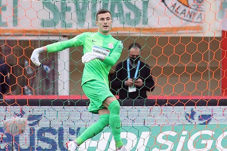 Son dakika: Fenerbahçe'den büyük sürpriz! Galatasaraylıları yarım dönemde mest etmişti! Barcelona'dan ayrılıp, Kadıköy'ün yolunu tutuyor... G3