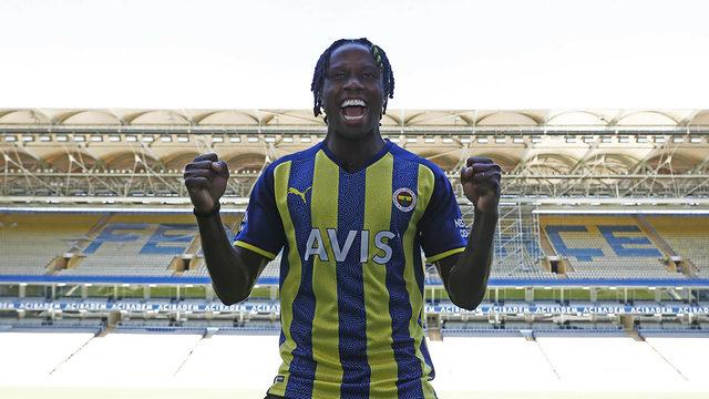 Son dakika: Fenerbahçe'de sadece 1 lig maçına çıkmıştı! Bruma'nın kiralandığı resmen açıklandı!