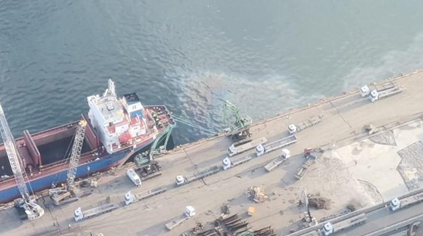 Havadan tespit edildi! Denizi kirleten gemiye dev ceza... 12 milyon 596 bin lira ödeyecekler