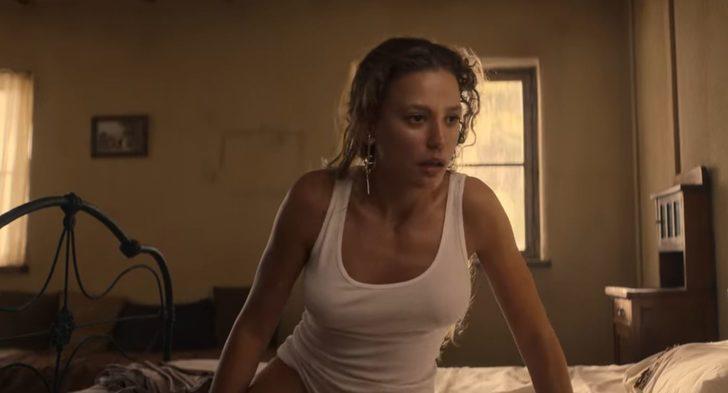 Serenay Sarıkaya'nın Şahmaran dizisinde yılanla cinsel ilişki sahnesi olay oldu!  G3