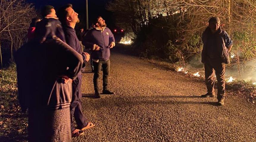 Ekipler seferber oldu! Ormanlık alanda çıkan yangın 2 saatte söndürüldü