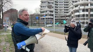 Yaktı, yırttı, üstüne bastı! Alçak saldırının adresi bu kez Hollanda: Paludan'dan sonra Pegida lideri de Kur'an yaktı