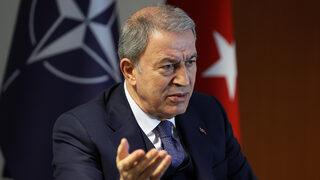 Son dakika! Bakan Akar'dan İsveç ve Finlandiya'ya açık mesaj: Bu şekilde giderse tavrımız net