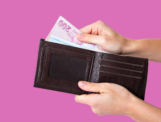 "Alt tarafı cüzdan" deyip geçmeyin! İçinde taşıyacağınız paradan çok daha yüksek fiyata sahip cüzdanlar