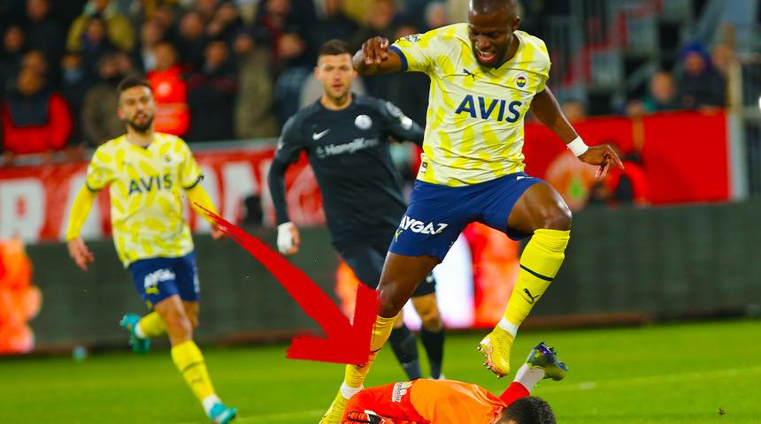 Ne yaptın Valencia! Rakiplerini bir bir çalıma dizdi... Son anda öyle bir şey yaptı ki