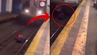 İntihar etmek için raylara atladı! Metronun makinisti santimler kala durdu... Dünyanın konuştuğu görüntü