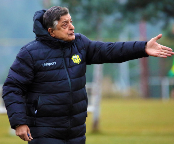 Yeni Malatyaspor'a yeni imza atmıştı! Tecrübeli teknik adam Yılmaz Vural'dan şaşırtan açıklama: Kendimizi belanın içine soktuk G5