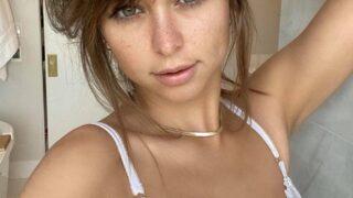 Eski yetişkin film yıldızı Riley Reid Love Island fanı çıktı! Ev hallerine sosyal medyadan yorum gecikmedi