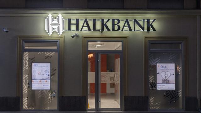 Halkbank çalışma saatleri nedir? Halkbank şubeleri saat kaçta açılıyor, kaçta kapanıyor?