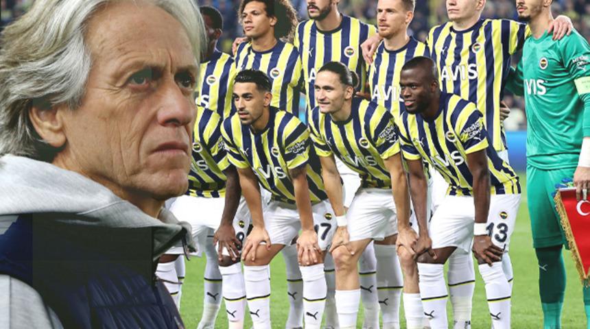 Fenerbahçelilerin sevgilisi Enner Valencia'dan açıklama var! "Takımda kalacak mısın?" sorusunu cevapladı ve Galatasaraylı taraftarlarla ilgili konuştu...