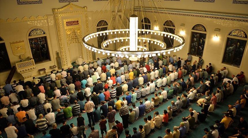 Regaip Kandili namazı ne zaman kılınır? Regaip Kandili gecesi namazı  nasıl kılınır, kaç rekat?