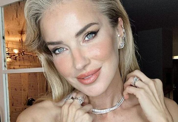 46 yaşındaki Burcu Esmersoy küvet pozlarını paylaştı! Takipçileri sessiz kalamadı